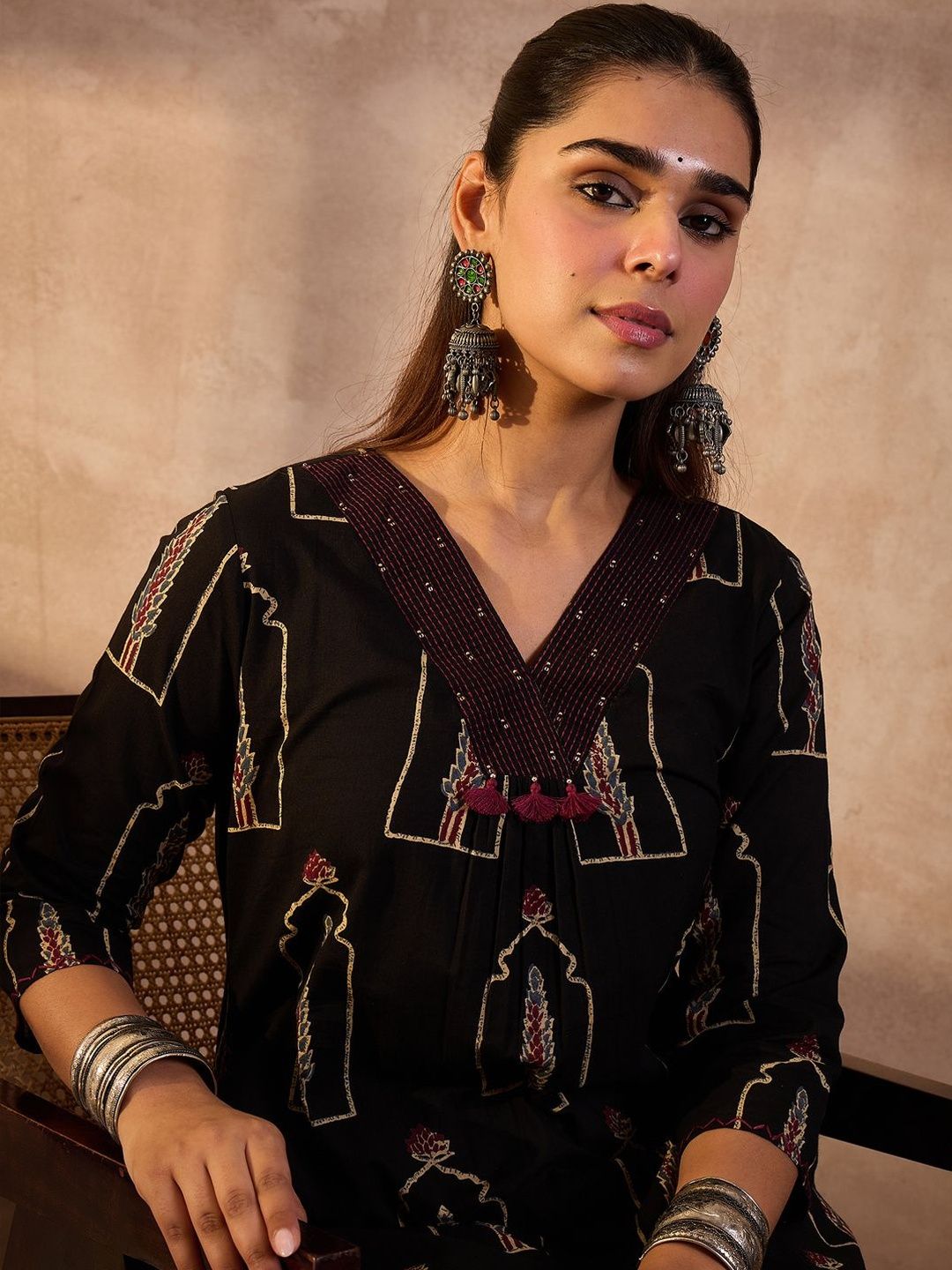 Women Ethnic Motifs Printed Regular Sequinned Pure Cotton Kurta with Trousers