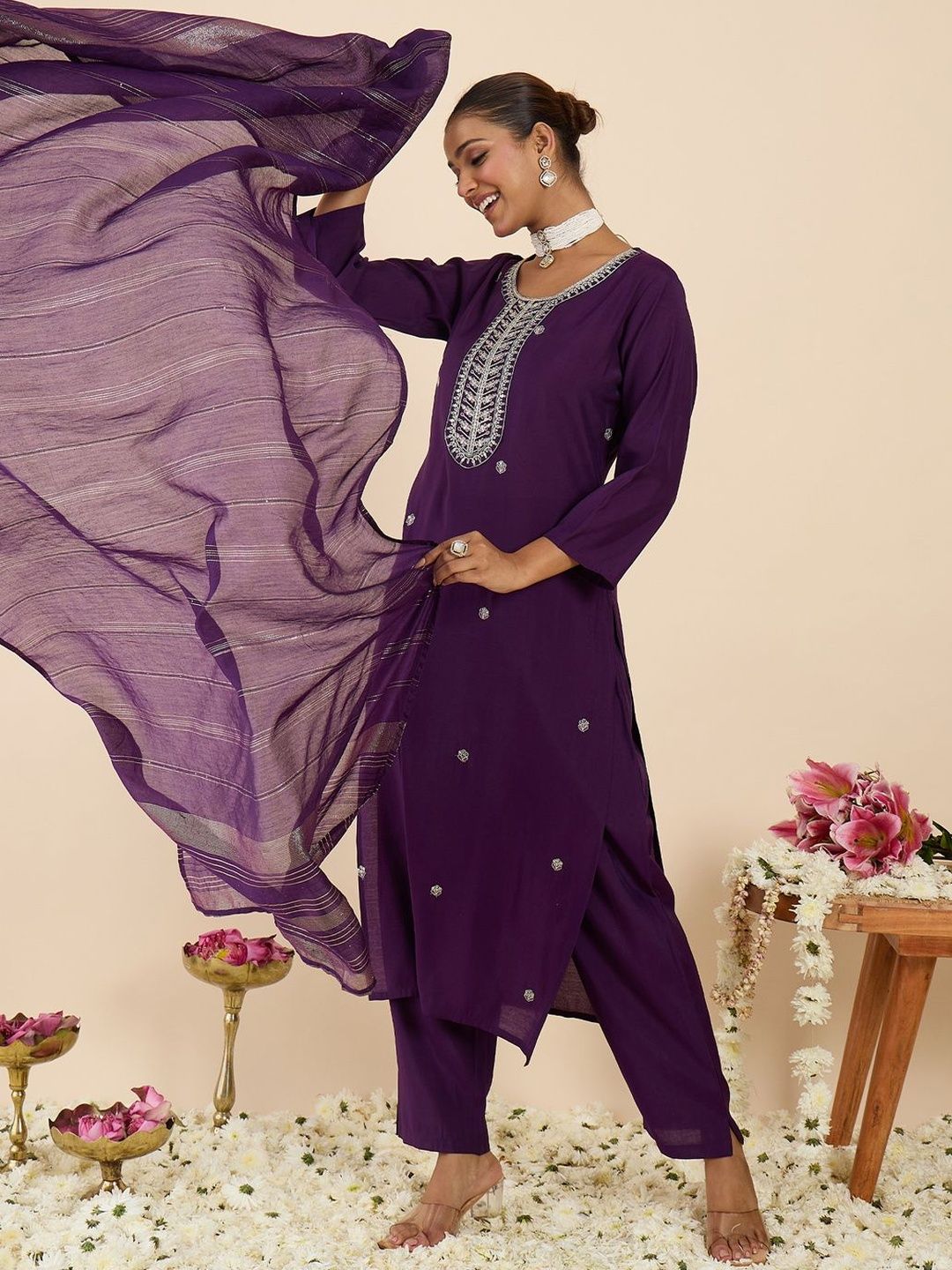 Women Ethnic Motifs Embroidered Regular Thread Work Kurta with Trousers & With Dupatta