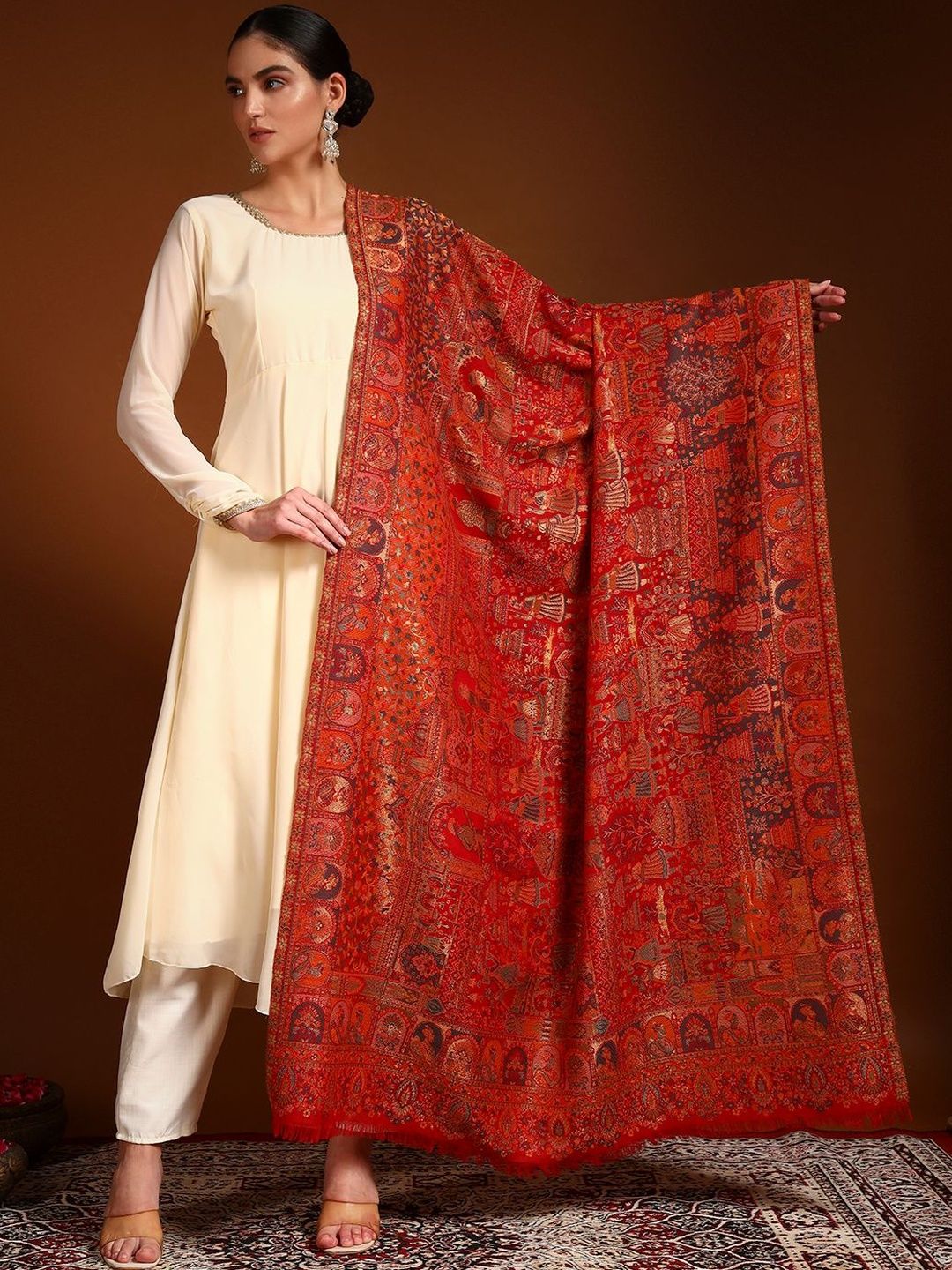 Dhiyona PA Women Floral Woven Design Shawl