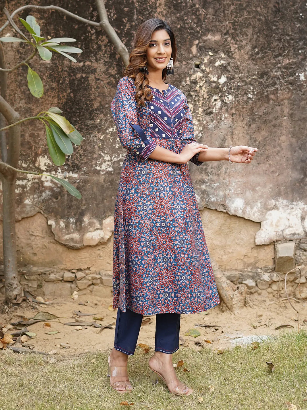 Women Blue And Rust Printed Straight Kurta Pant Set