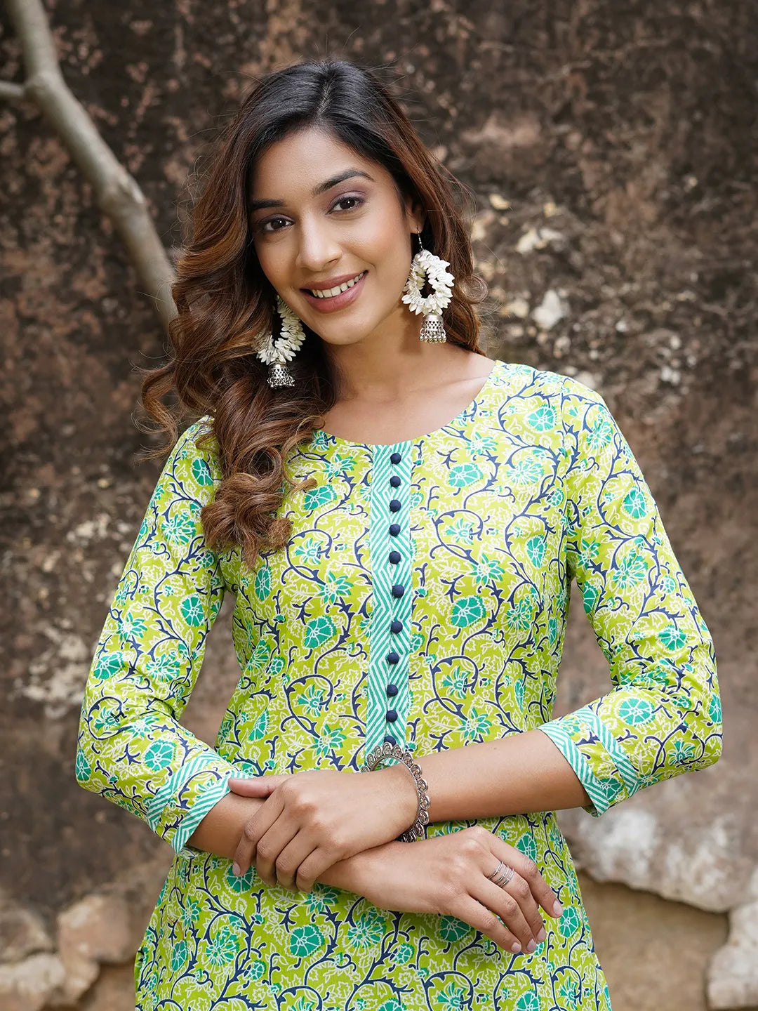 Green Floral Printed Regular Pure Cotton Kurta with Trousers