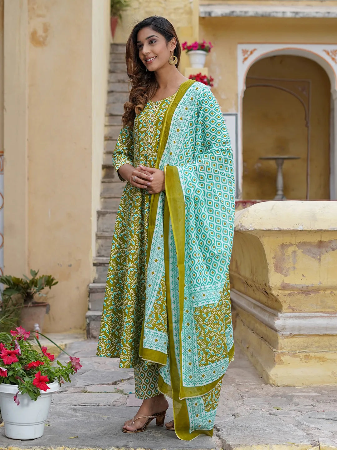 Women Green Foli Print Anarkali Kurta Pant and Dupatta Set