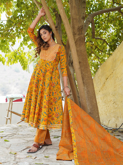 Floral Printed Gotta Patti Pure Cotton Kurta with Trousers & Dupatta