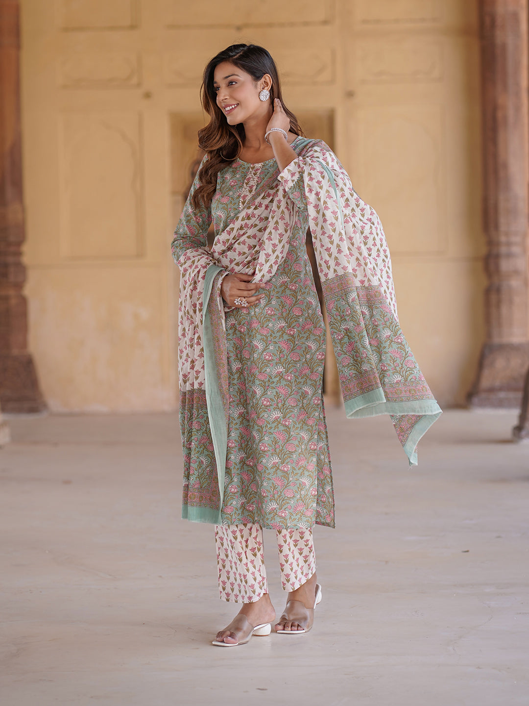 Women Green Floral Straight Kurta Pant and Dupatta Set