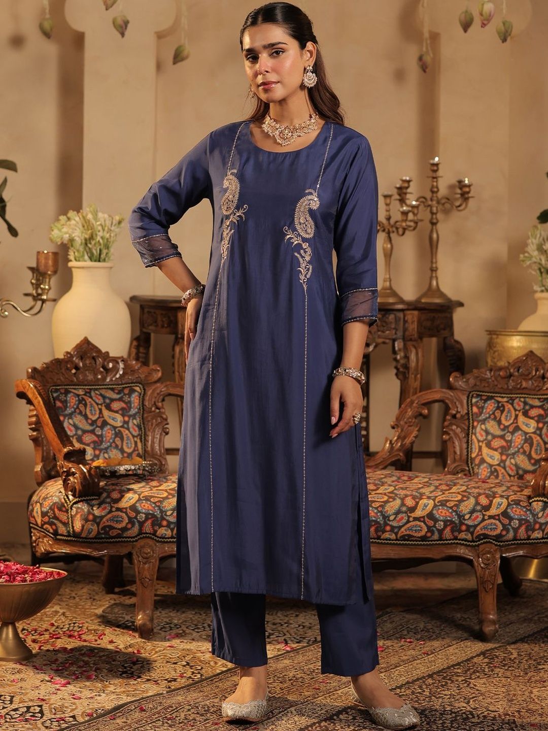 Women Paisley Embroidered Sequinned Kurta with Trousers & Dupatta
