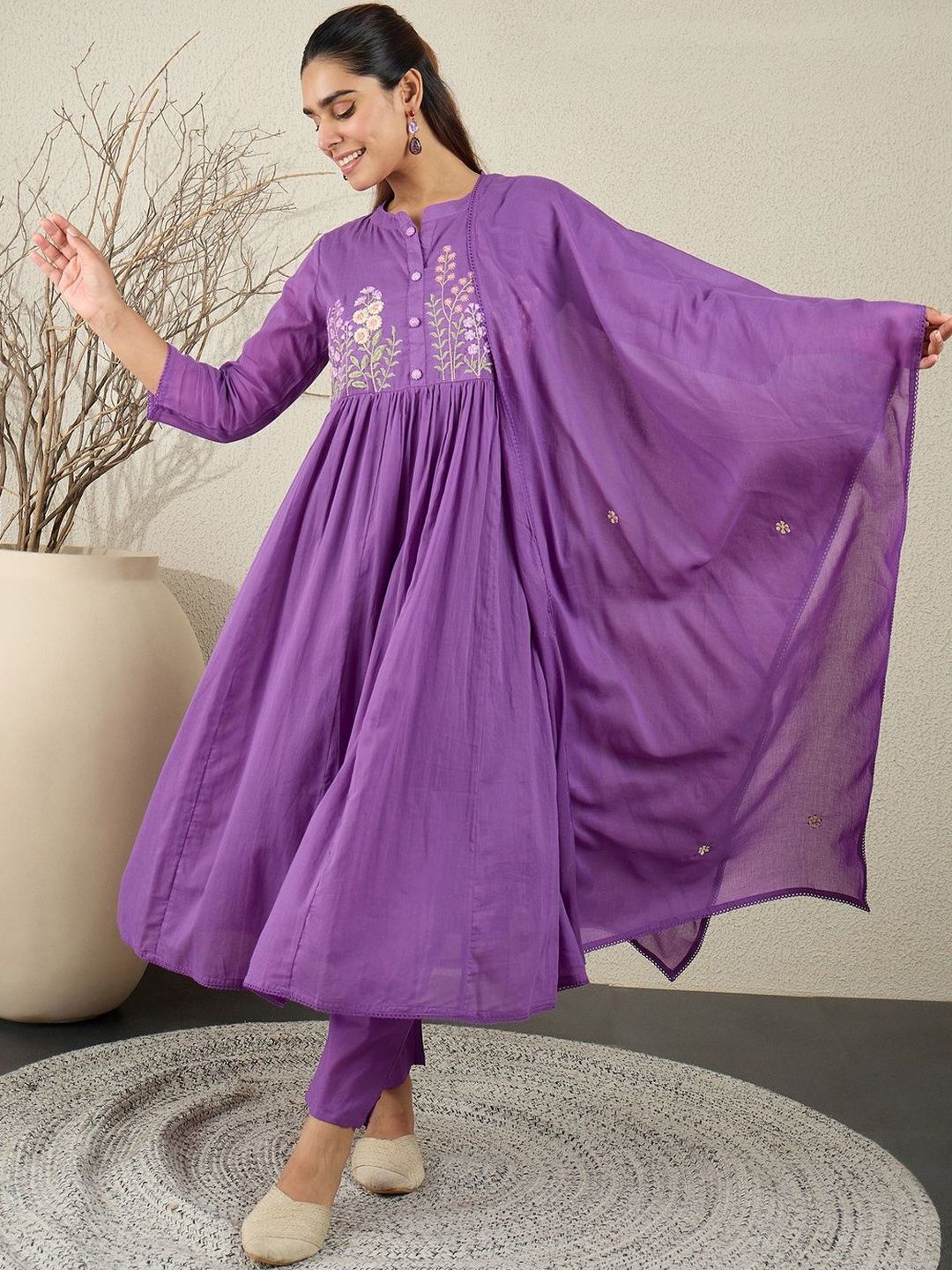 Floral Embroidered Empire Thread Work Pure Cotton Kurta With Trousers & Dupatta