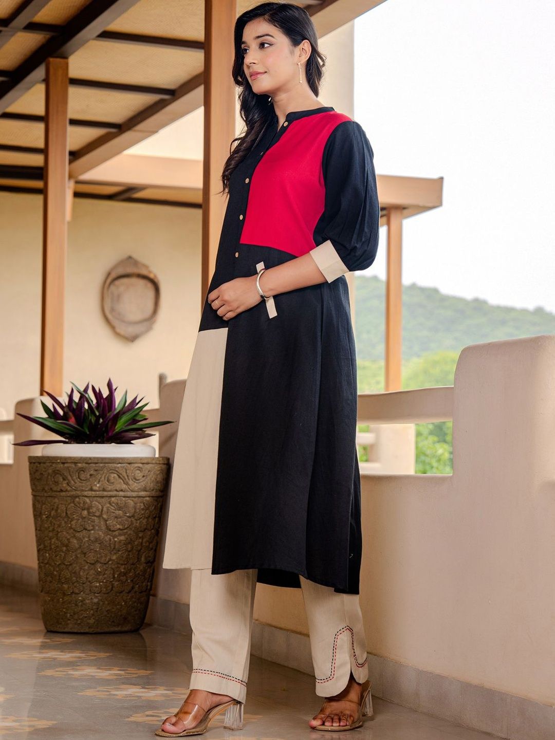 Women Colourblocked Mandarin Collar Pure Cotton A-Line Kurta with Trousers