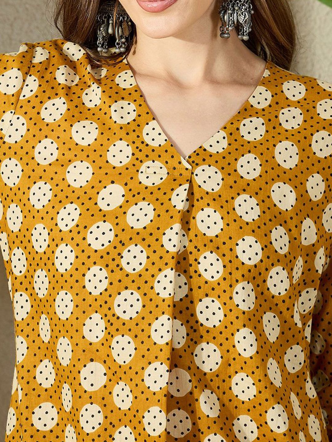 Dhiyona IE Geometric Printed Pure Cotton V-Neck Top With Trousers Co-Ords