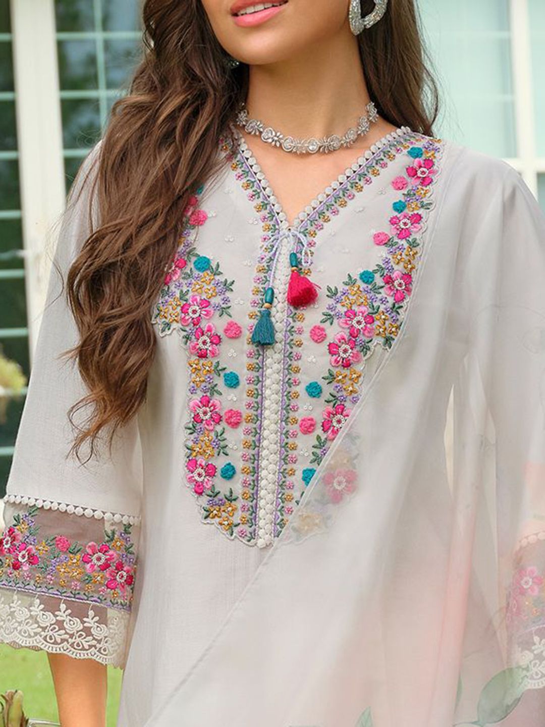 Women Floral Embroidered Kurta with Trousers & Dupatta