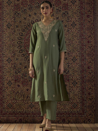 Dhiyona IE Embroidered V-Neck Tunic With Trousers
