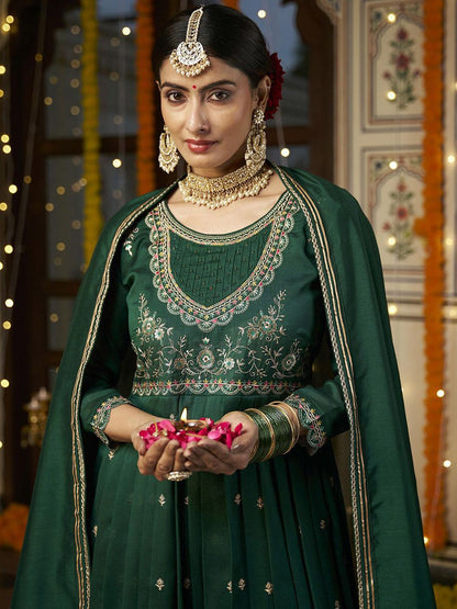 Dhiyona CH Women Floral Embroidered Pleated Sequinned Kurta with Trousers & With Dupatta