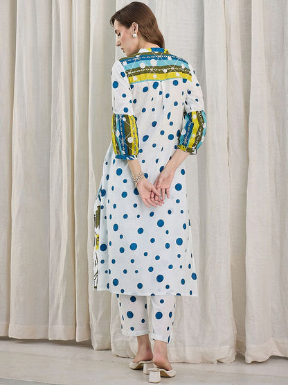 Women Floral Printed Cotton Kurta with Trousers