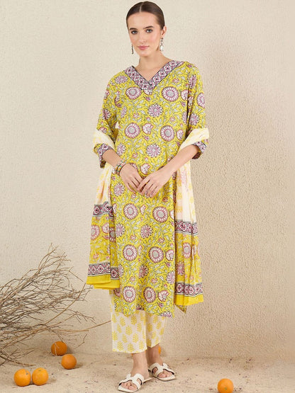 Women Floral Printed Regular Pure Cotton Kurta with Trousers & With Dupatta