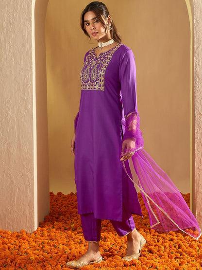 Dhiyona IE Floral Embroidered Liva Straight Kurta With Trousers & Dupatta
