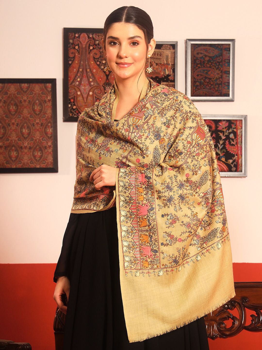 Dhiyona PA Paisley Embroidered Shawl