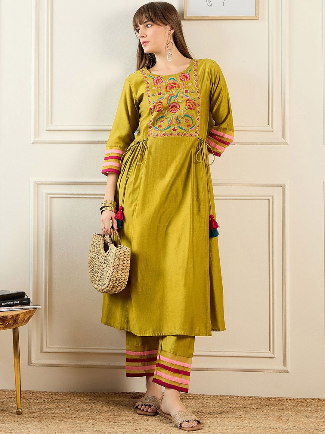 Women Olive Kurta Sets