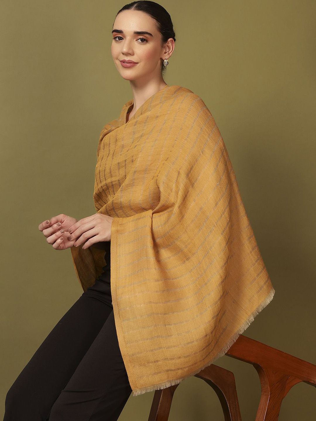 Dhiyona PA Checked Woven Design Shawl