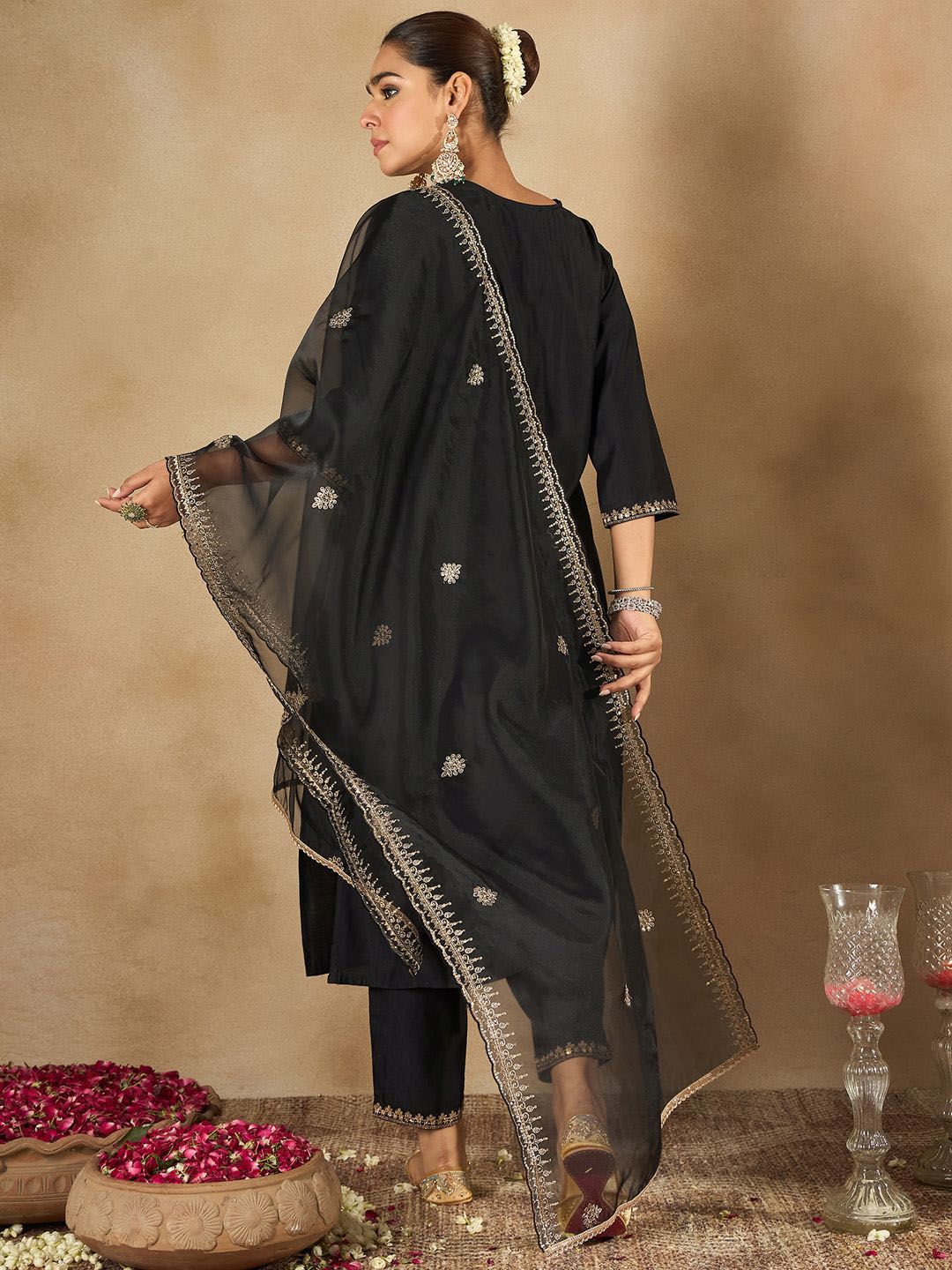 Dhiyona IE Women Ethnic Motifs Embroidered Regular Liva Kurta with Trousers & With Dupatta