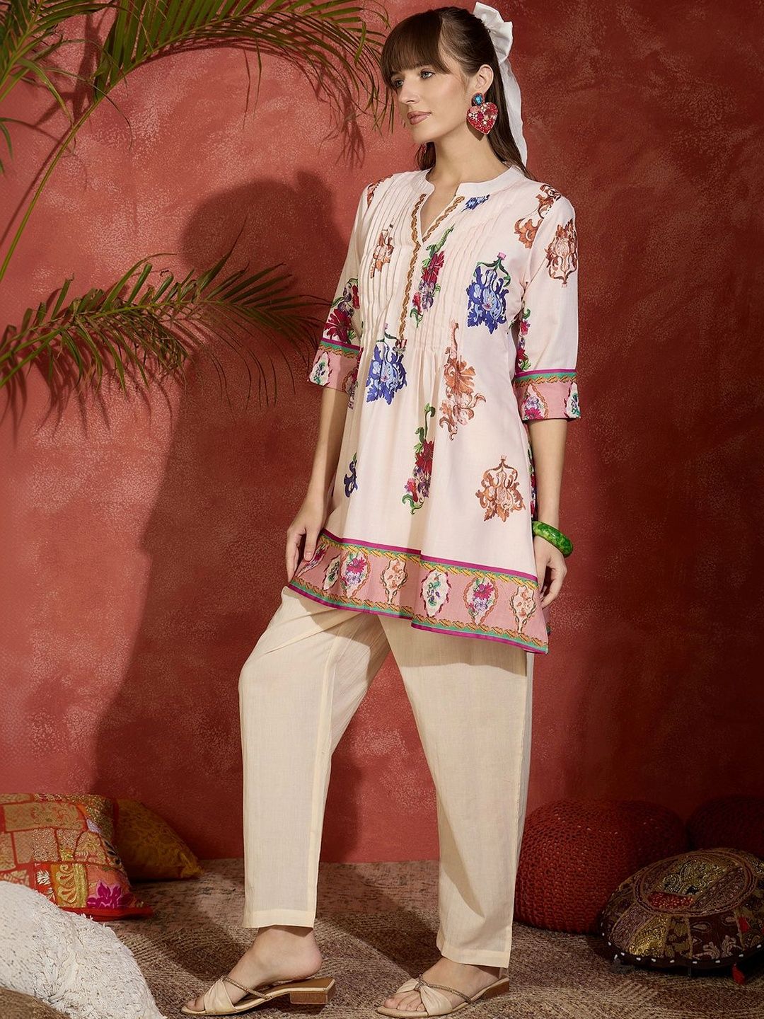 Women Floral Printed Regular Thread Work Pure Cotton Kurta with Trousers