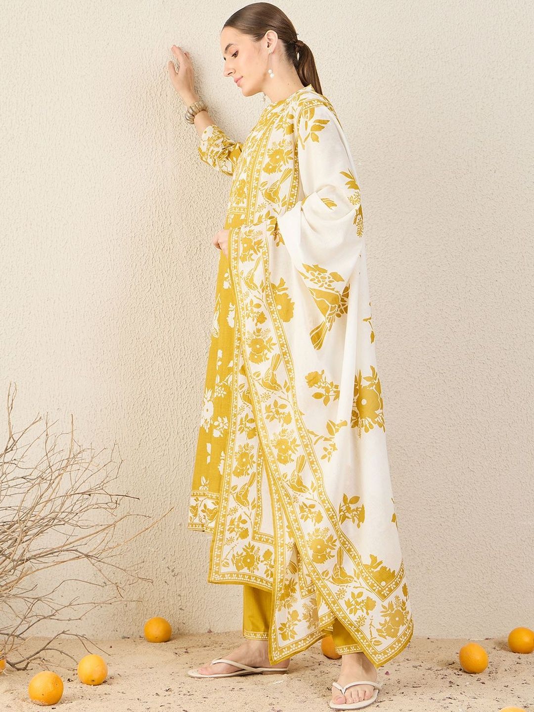 Floral Printed Straight Pure Cotton Kurta With Trousers & Dupatta