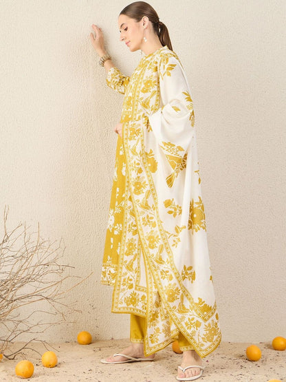 Floral Printed Straight Pure Cotton Kurta With Trousers & Dupatta
