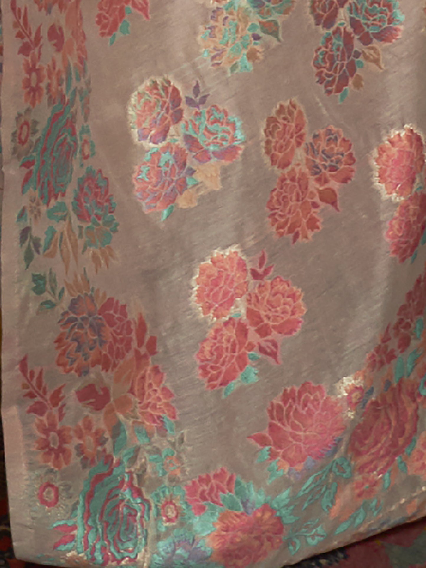 Women's Silk Blend Beige Woven Design Handloom Saree With Blouse Piece