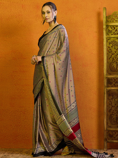 Women's Satin Magenta Printed Designer Saree With Blouse Piece