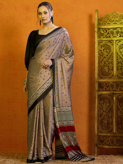 Women's Satin Magenta Printed Designer Saree With Blouse Piece