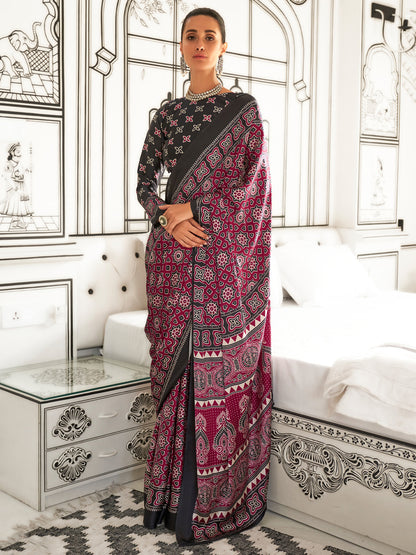 Women's Crepe Pink Printed Designer Saree With Blouse Piece