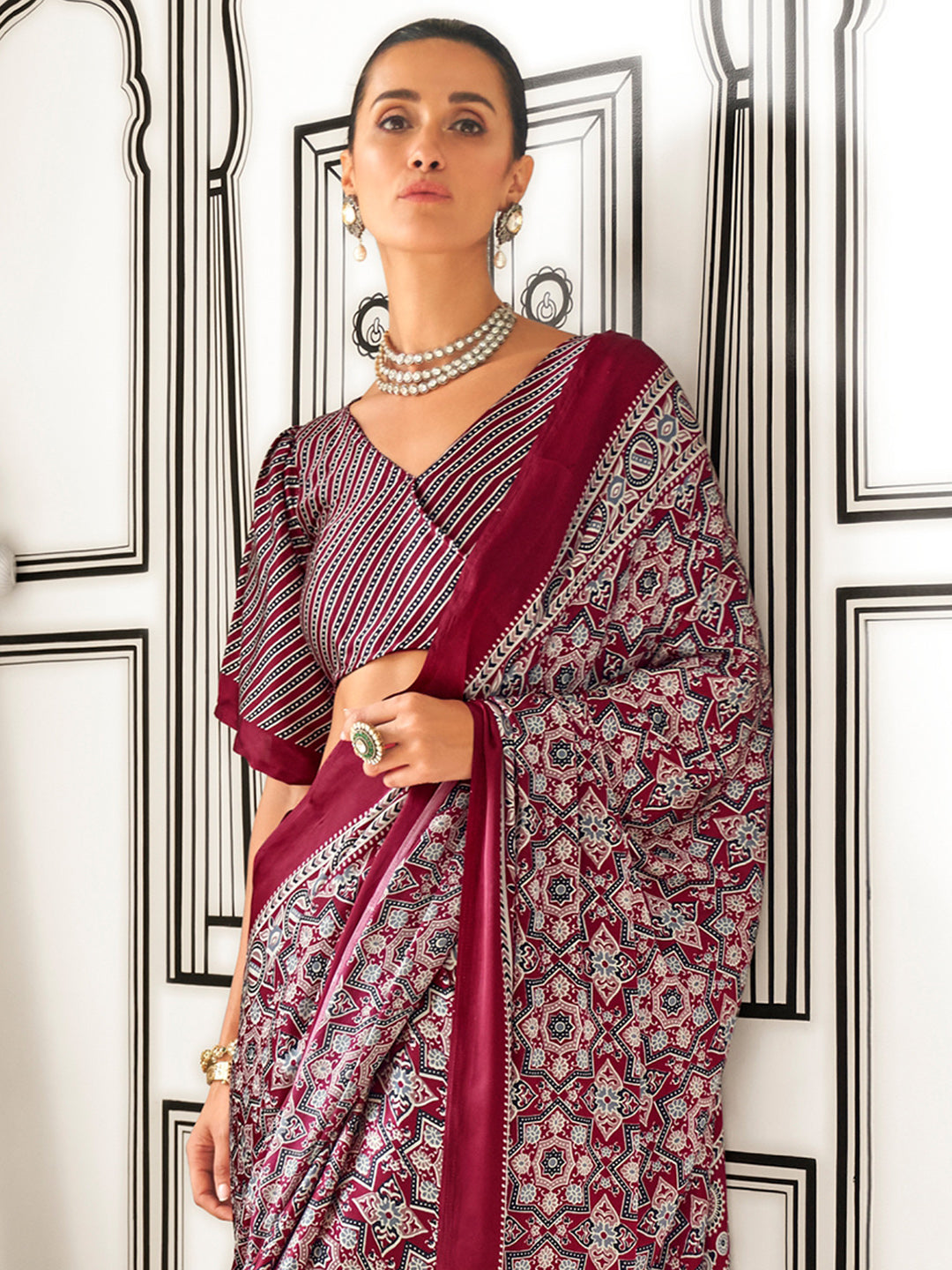 Women's Crepe Maroon Printed Designer Saree With Blouse Piece