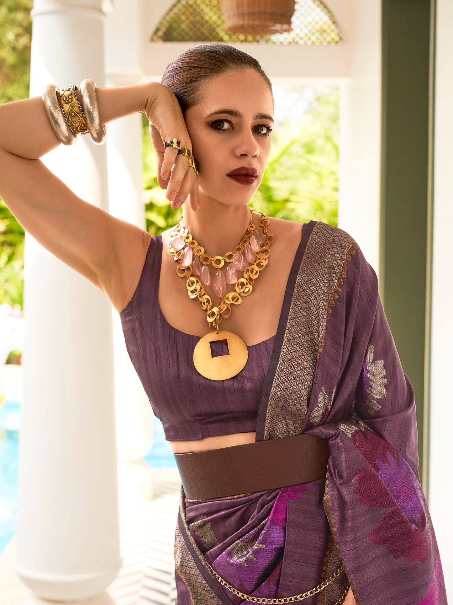 Women's Silk Blend Purple Woven Design Celebrity Saree With Blouse Piece