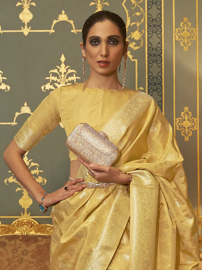 Women's Silk Blend Yellow Woven Design Handloom Saree With Blouse Piece