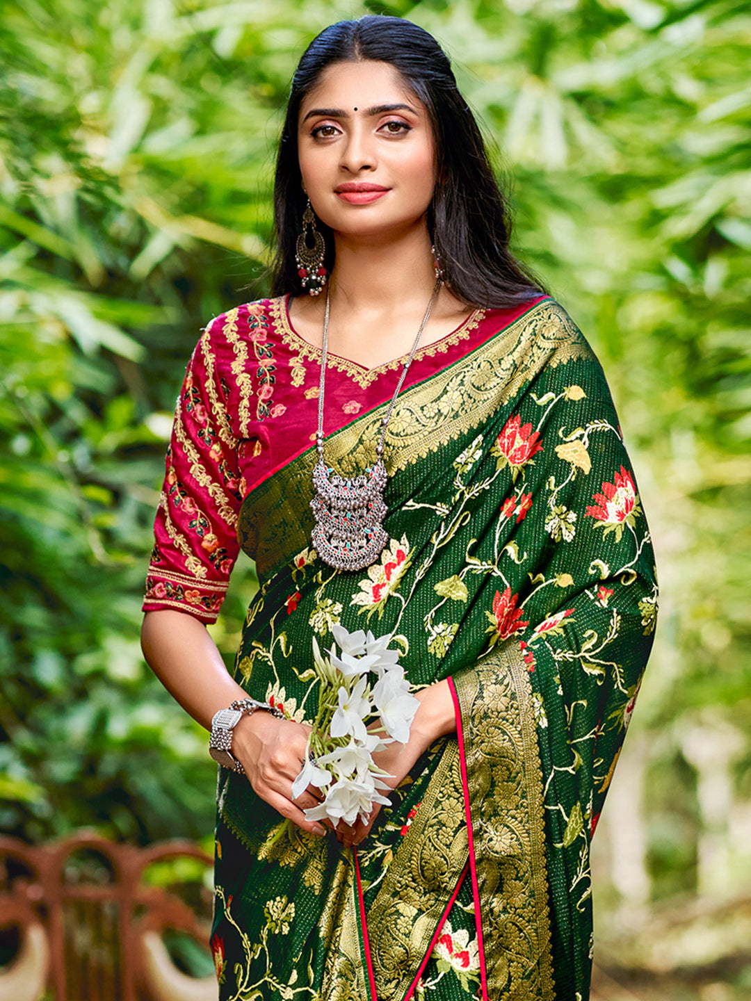 Women's Soft Silk Pink Woven Design Designer Saree With Blouse Piece