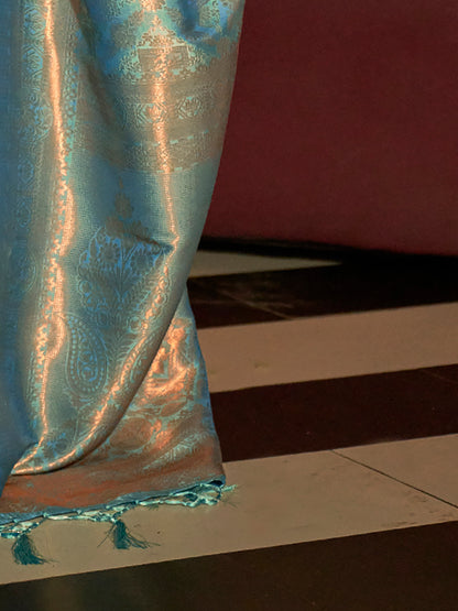 Women's Silk Blend Teal blue Woven Design Handloom Saree With Blouse Piece