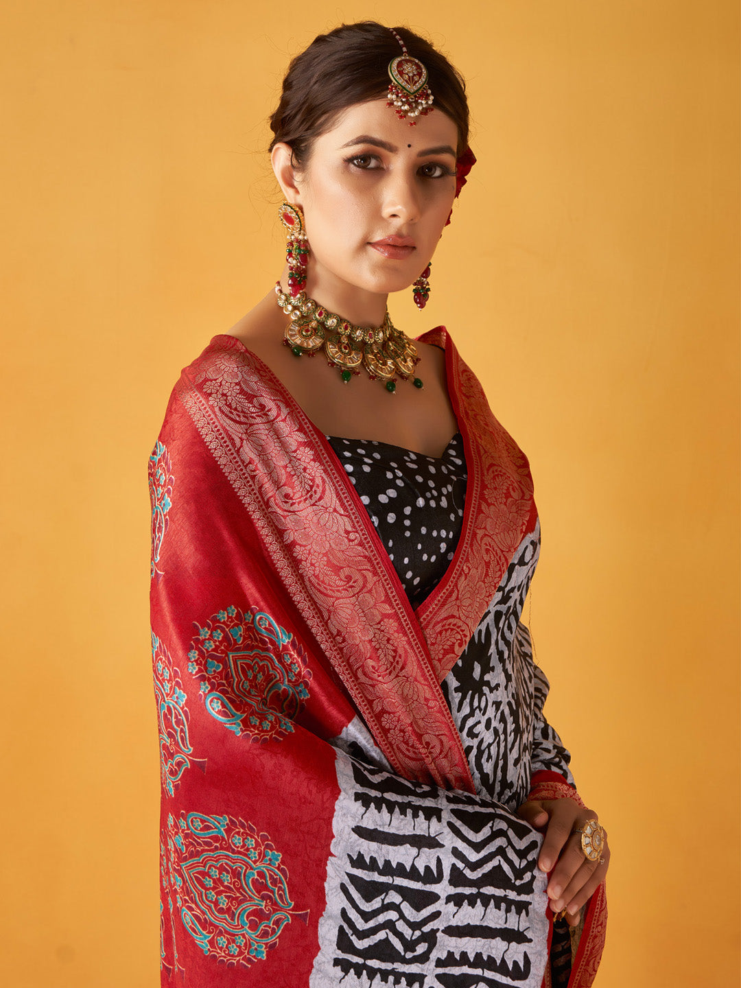 Women's Tussar Silk Black Printed Designer Saree With Blouse Piece