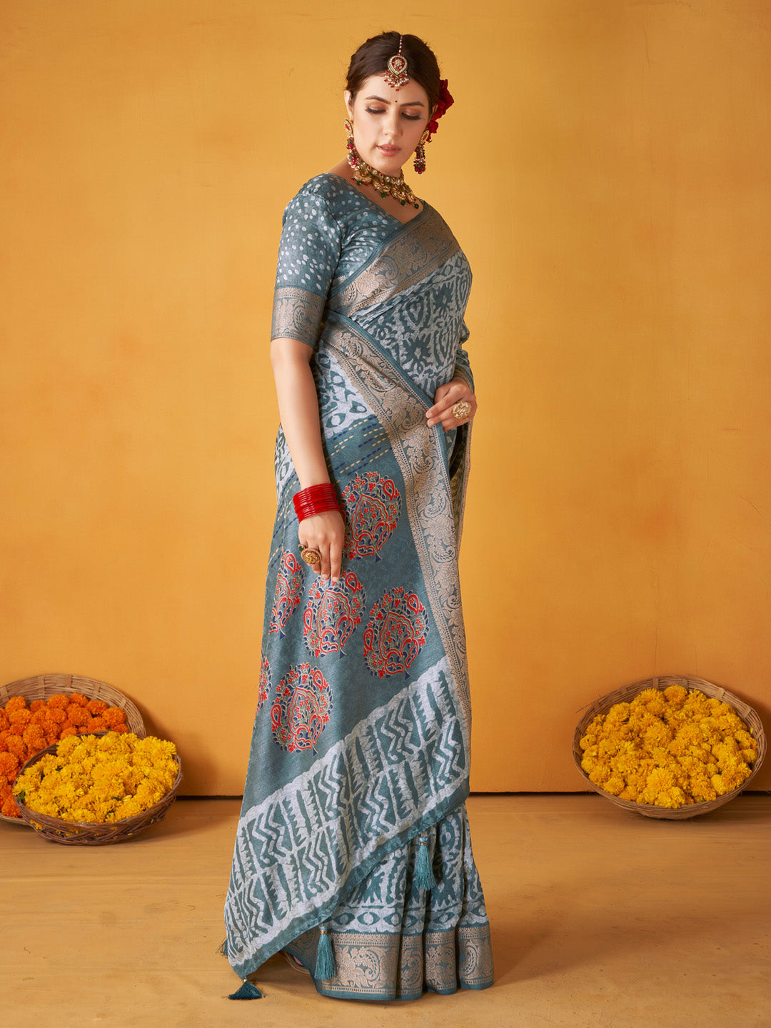 Women's Tussar Silk Grey Printed Designer Saree With Blouse Piece