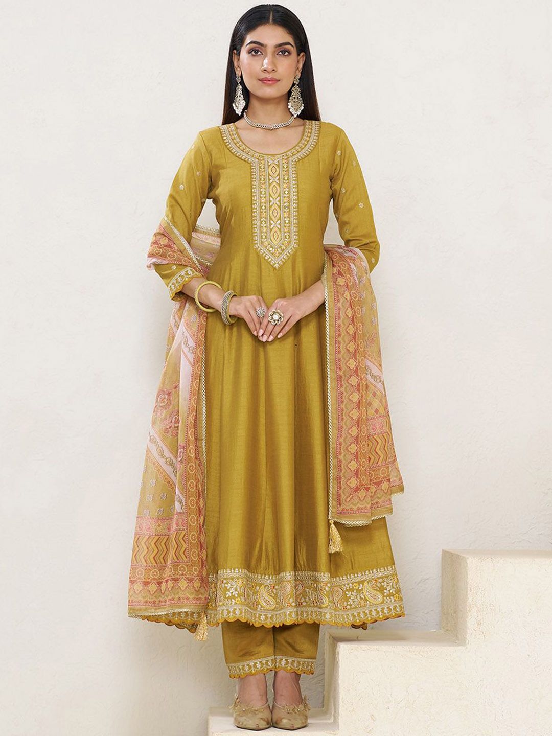 Dhiyona CH Women Floral Embroidered Pleated Mirror Work Kurta with Trousers & Dupatta