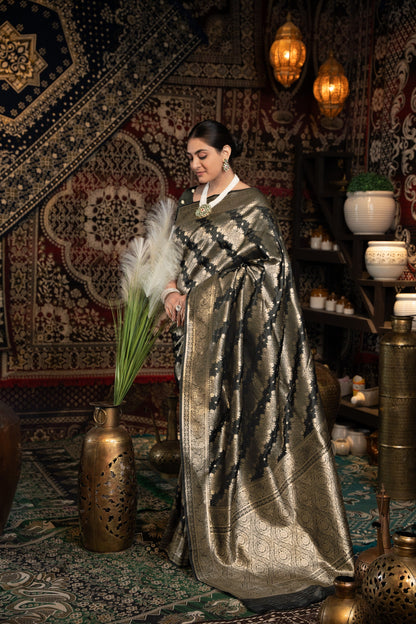 Dhiyona GR Women's Kavya Silk Black Banarasi Silk Woven Saree