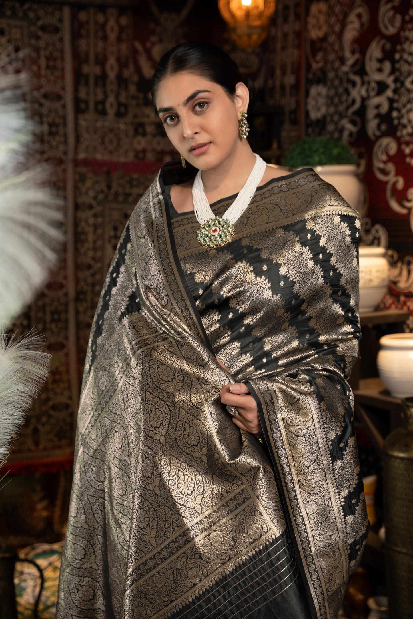Dhiyona GR Women's Kavya Silk Black Banarasi Silk Woven Saree