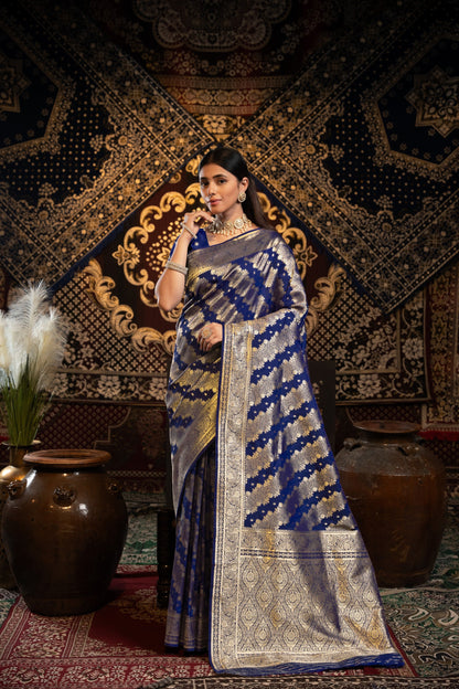 Dhiyona GR Women's Kavya Silk Navy Banarasi Silk Woven Saree