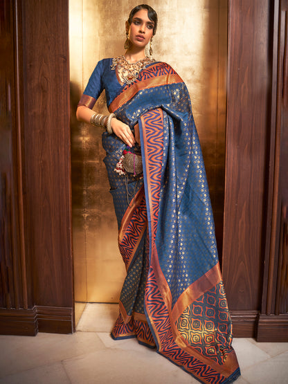 Women's Silk Blend Navy Blue Woven Design Handloom Saree With Blouse Piece