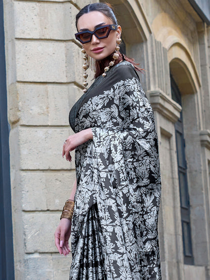 Women's Crepe Black Printed Designer Saree With Blouse Piece