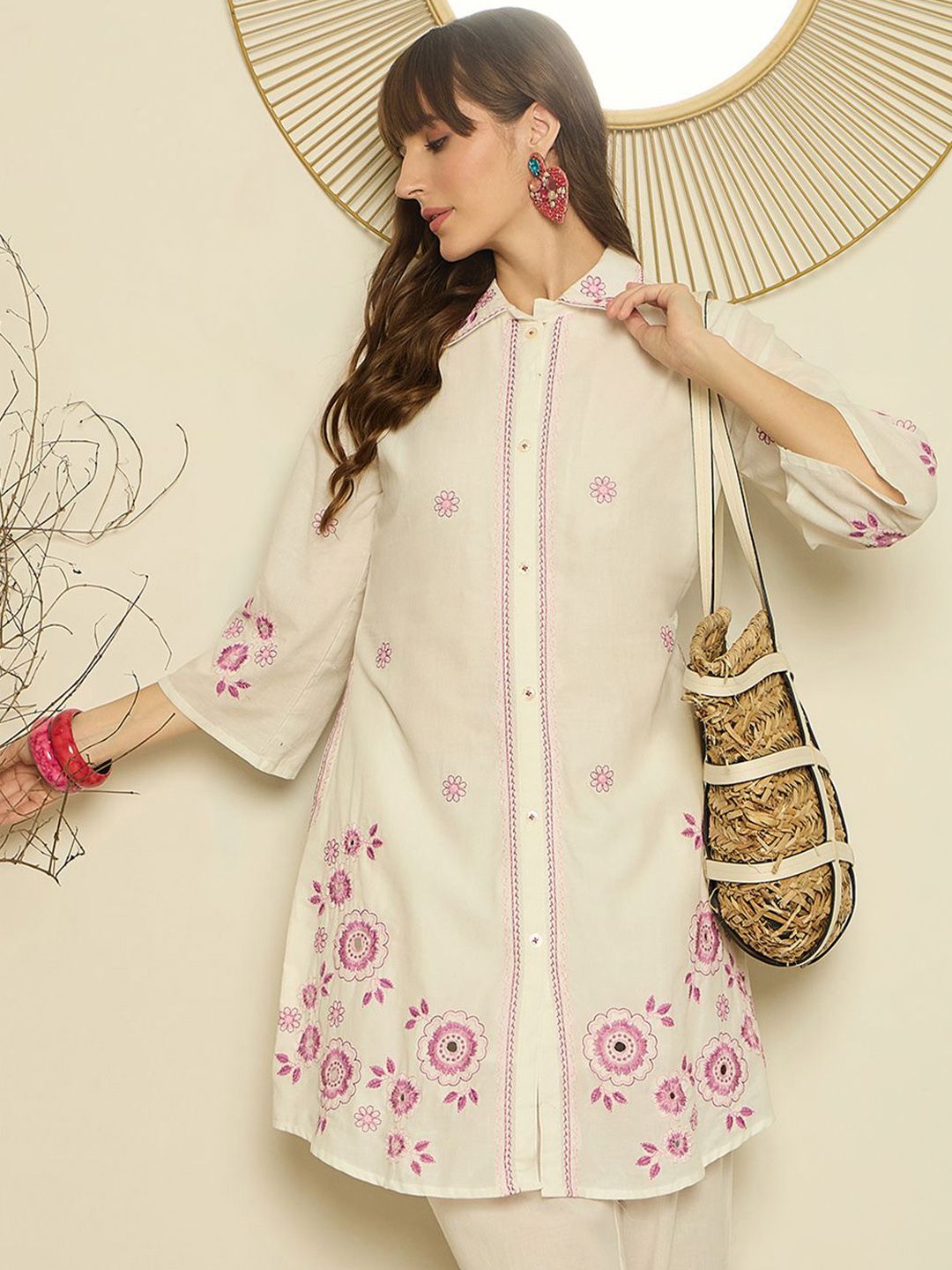 Dhiyona IE Women Floral Embroidered Pure Cotton Kurta with Trouser