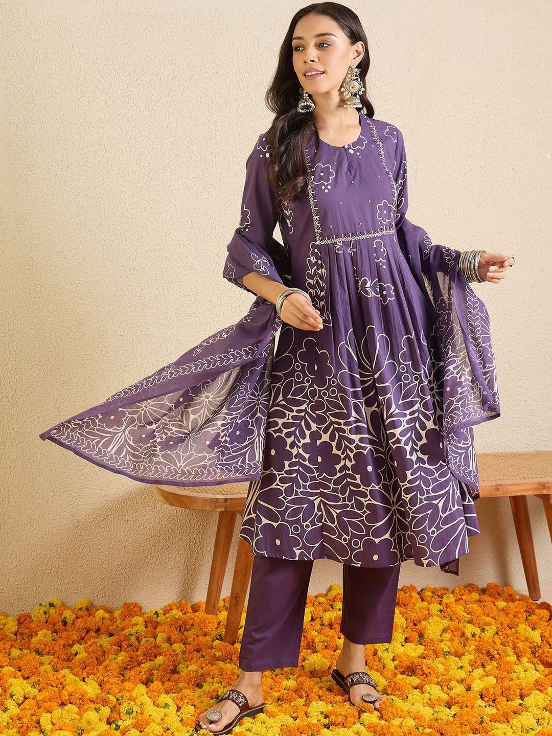 Women Floral Printed Panelled Thread Work Pure Cotton Kurta with Trousers & With Dupatta