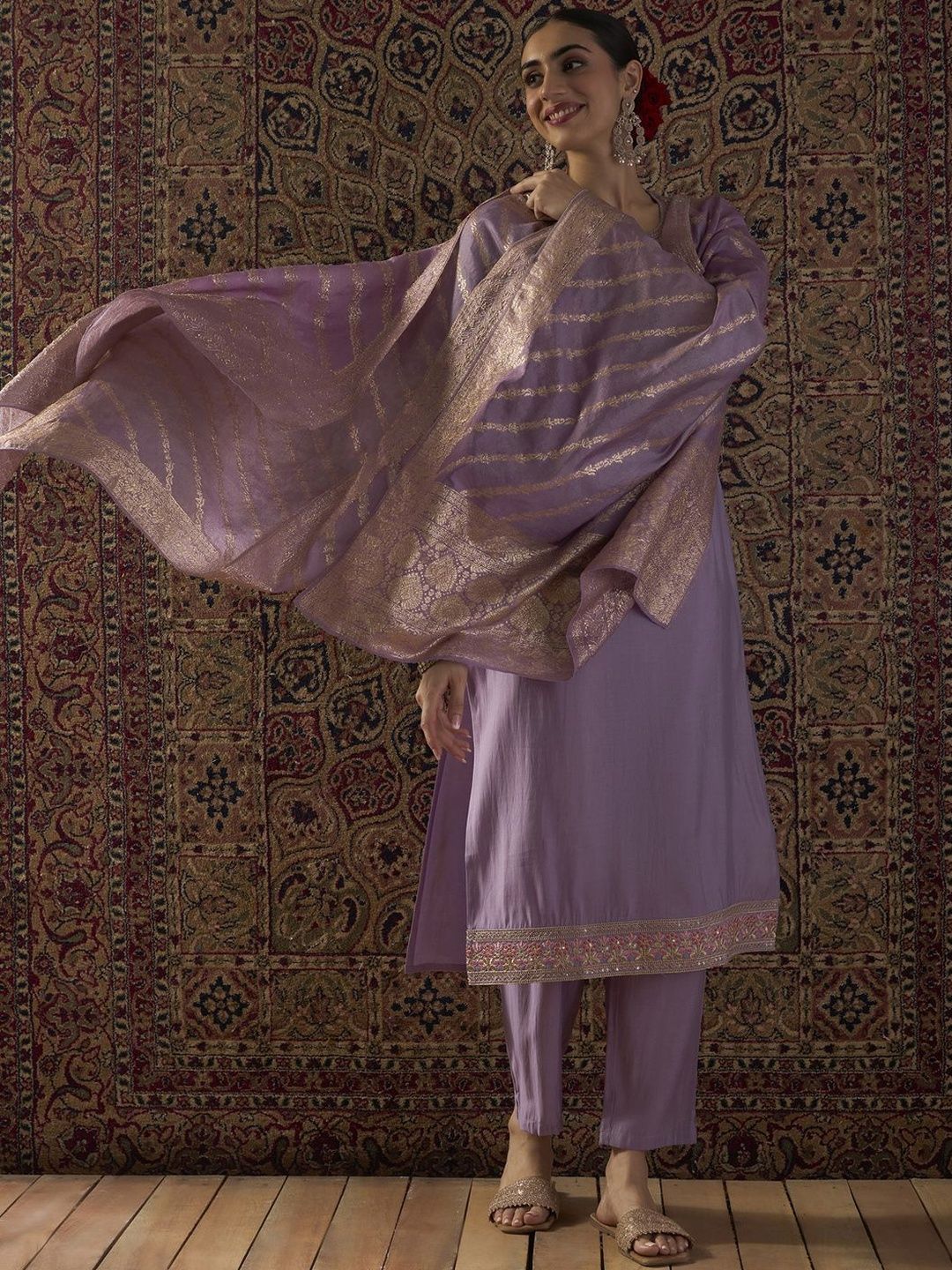 Ethnic Motifs Embroidered Thread Work Straight Kurta With Trousers & Dupatta