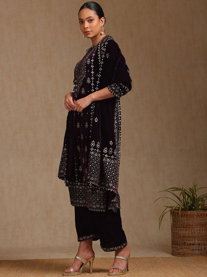 Dhiyona SO Women's Ethnic Motifs Printed Round Neck Straight Velvet Kurta With Trousers & Dupatta
