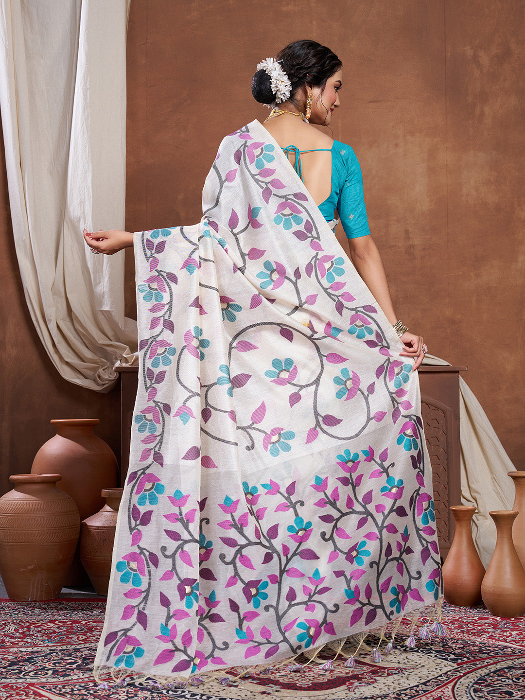 Dhiyona GR Women's Keeyah White & Wine Muslin Cotton Jamdani Saree
