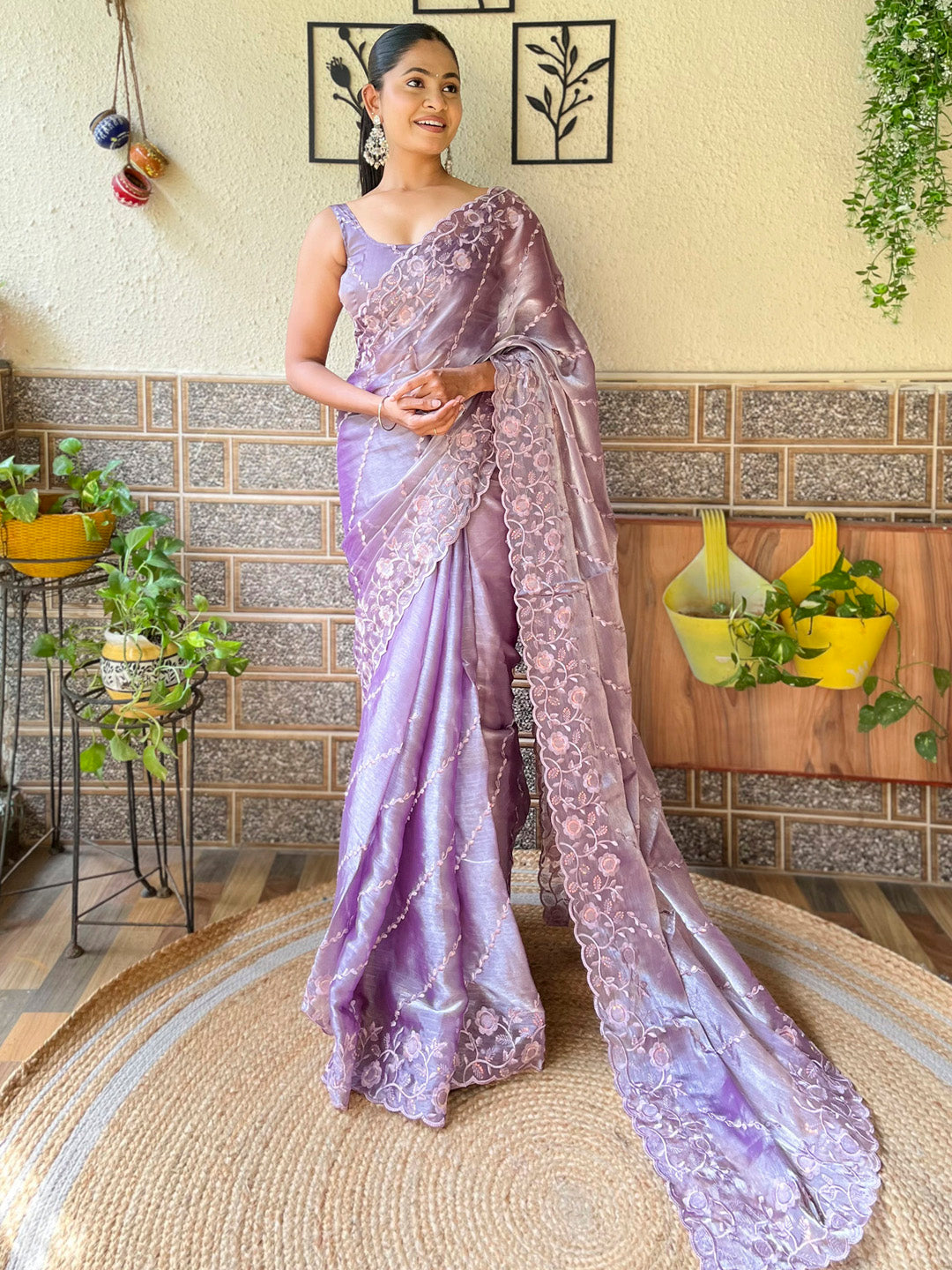 Women's Organza Lavendar Embellished Designer Saree With Blouse Piece