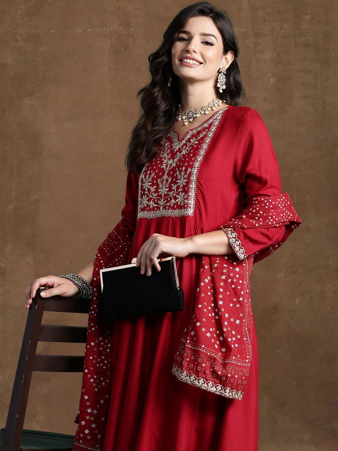 Dhiyona IE Women Ethnic Motifs Embroidered Panelled Thread Work Kurta with Trousers & With Dupatta