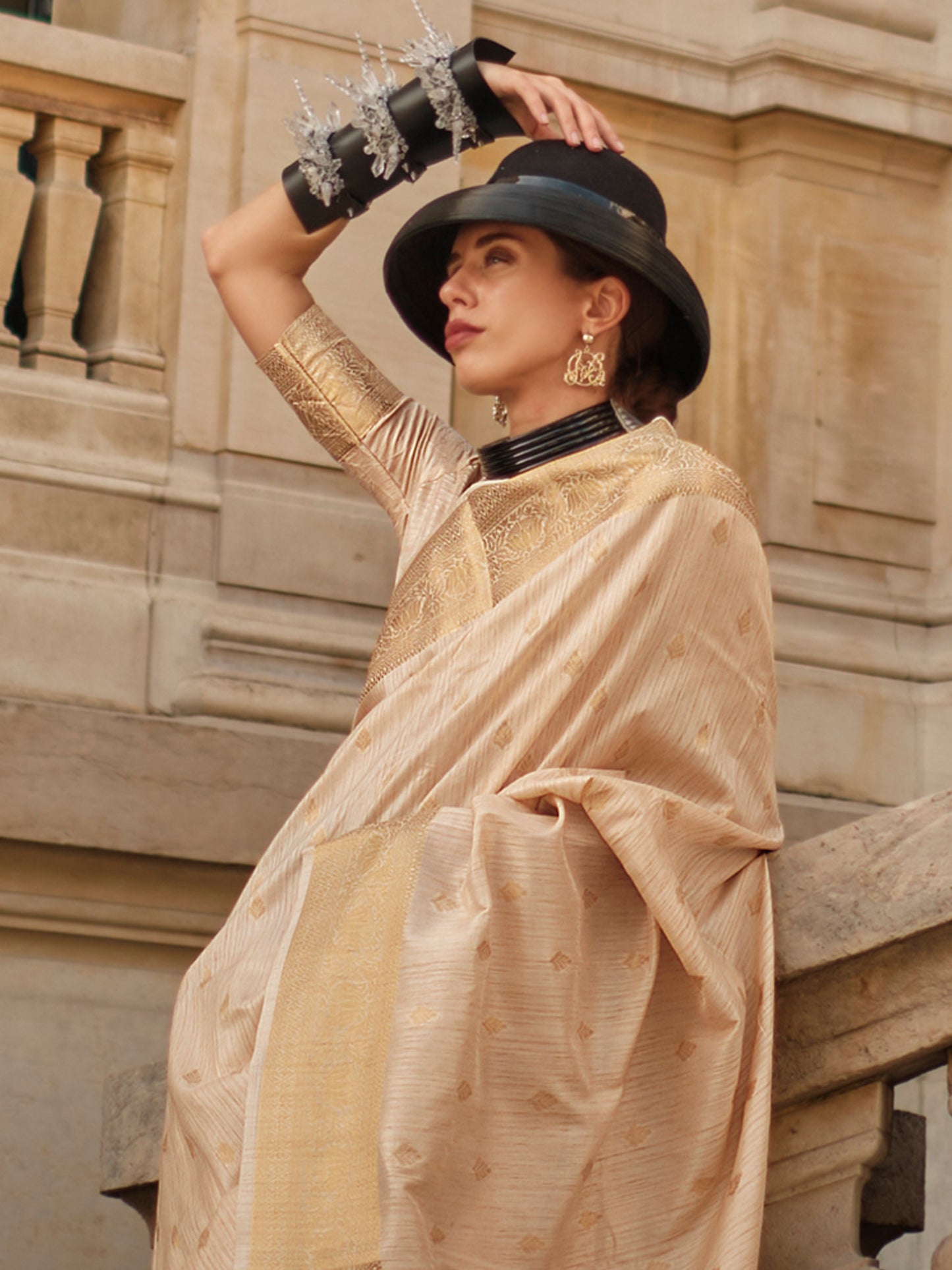 Women's Silk Blend cream Woven Design Designer Saree With Blouse Piece